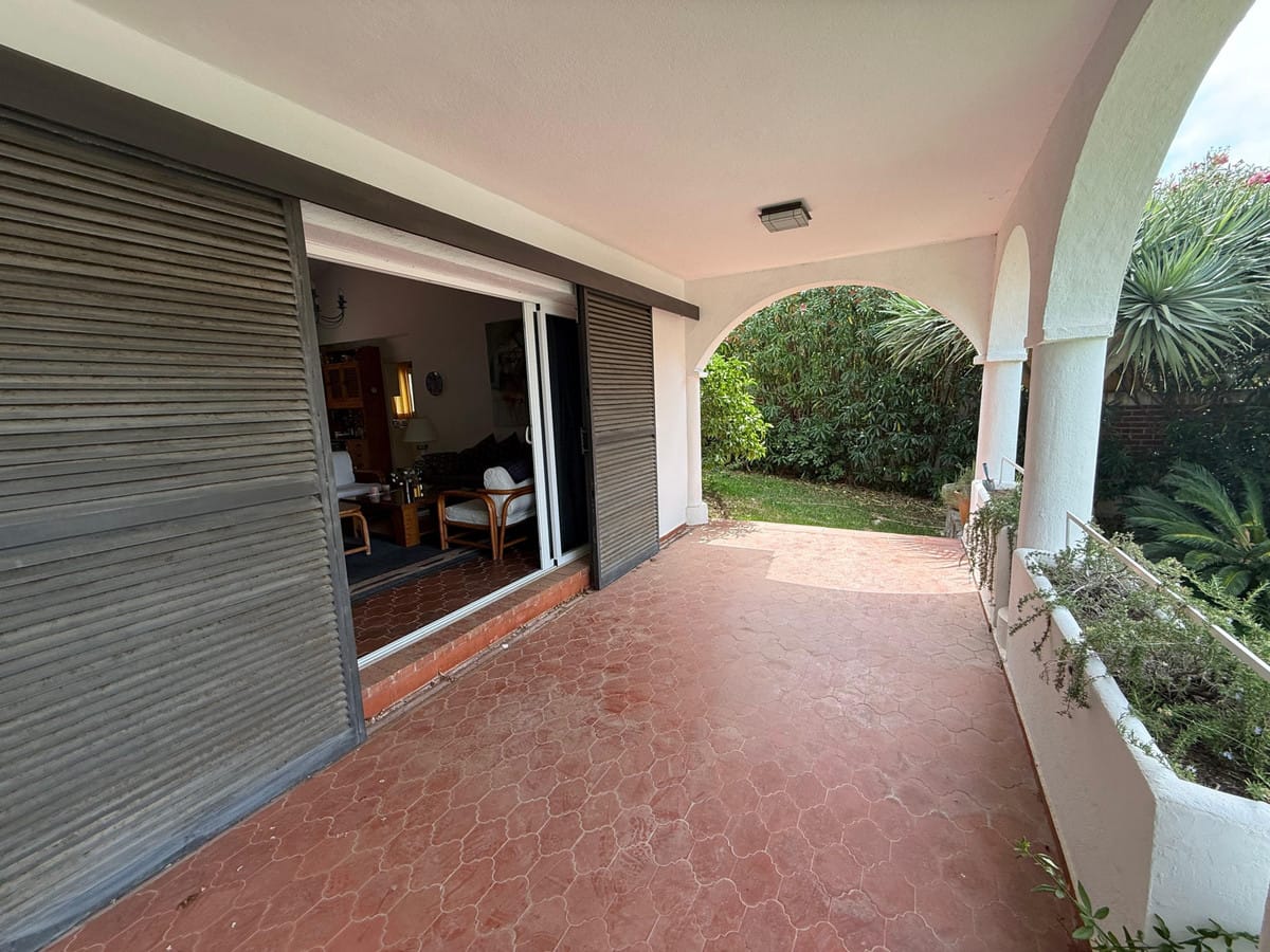 Villa met 3 slaapkamers in Nueva Andalucía in Nueva Andalucía - foto 2