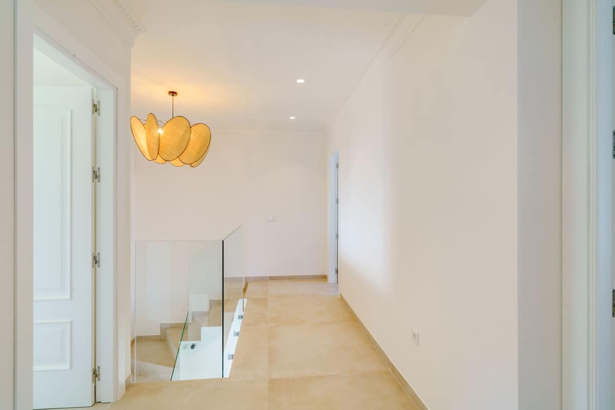 Villa met 6 slaapkamers in Marbella in Marbella - foto 9