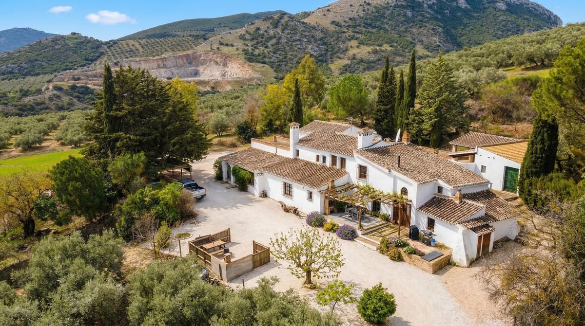 Cortijo met 6 slaapkamers in Villanueva del Rosario in Villanueva del Rosario - foto 2