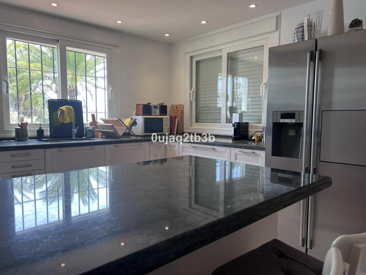 4-slaapkamer duplex-appartement in Nueva Andalucía in Nueva Andalucía - foto 8