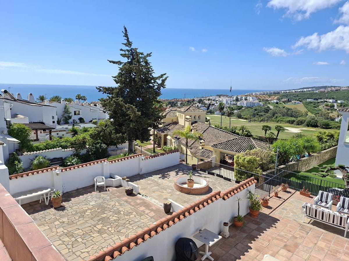 Drie-slaapkamerwoning in La Duquesa in La Duquesa - foto 15