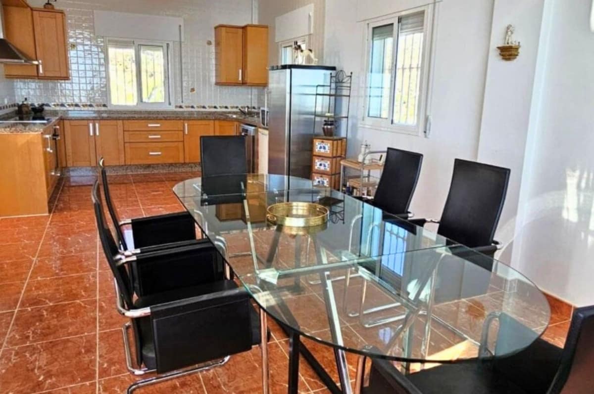 4-slaapkamer villa in Sayalonga met panoramisch uitzicht in Sayalonga - foto 8