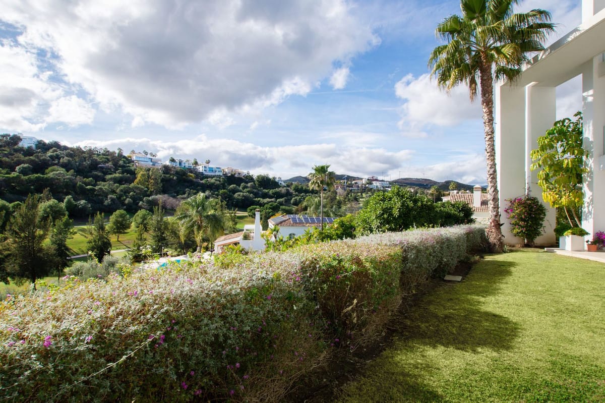 Drie-slaapkamer hoekappartement in Atalaya Hills, Benahavís in Benahavís - foto 9