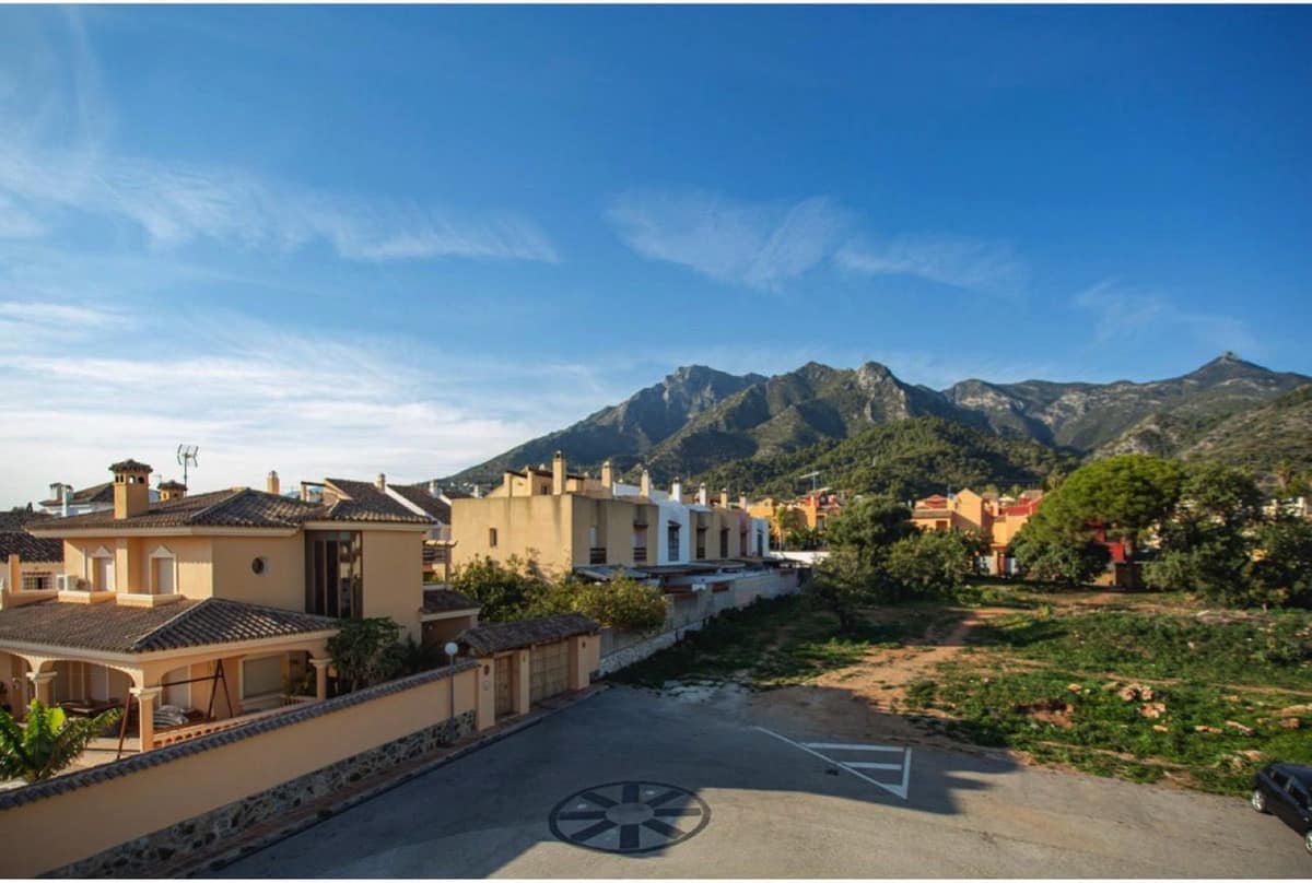 3-slaapkamer halfvrijstaande hoekwoning met zee- en bergzicht in Marbella in Marbella - foto 20