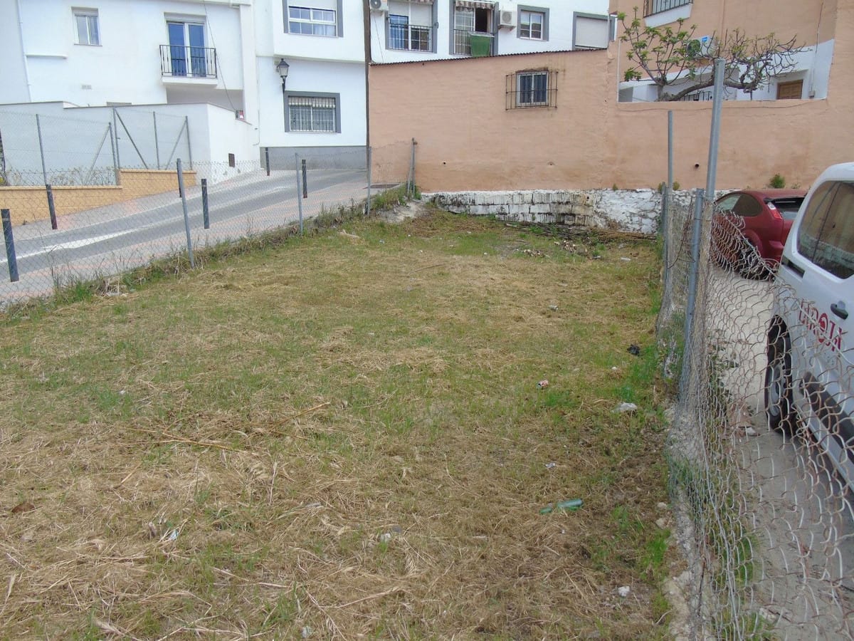 Bouwkavel van 300 m² in Las Lagunas de Mijas in Mijas - foto 5