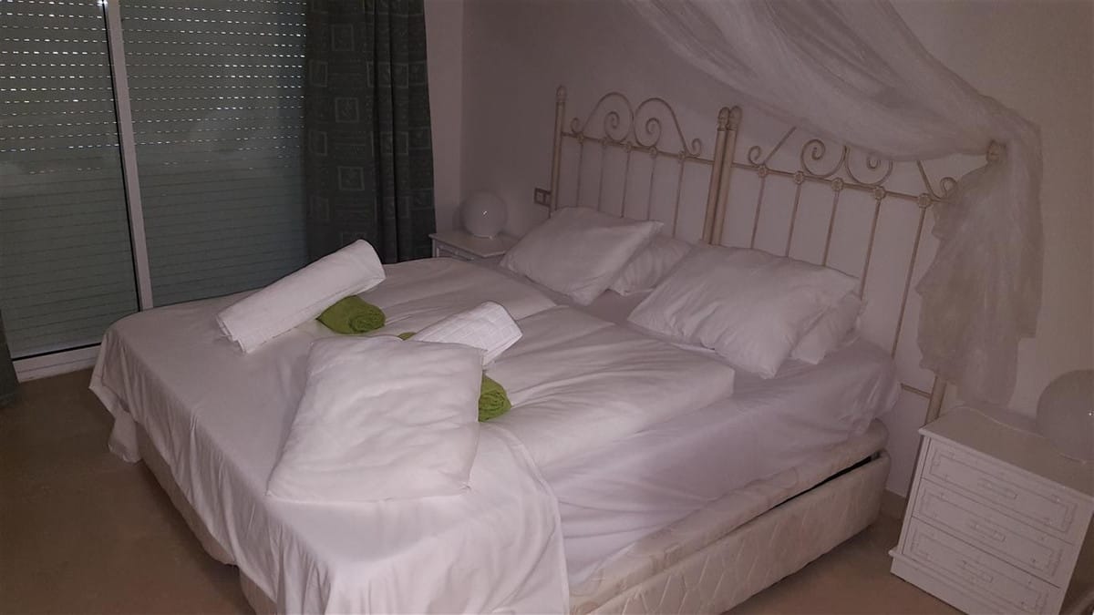 2-slaapkamer appartement direct aan het strand in La Duquesa in La Duquesa - foto 5
