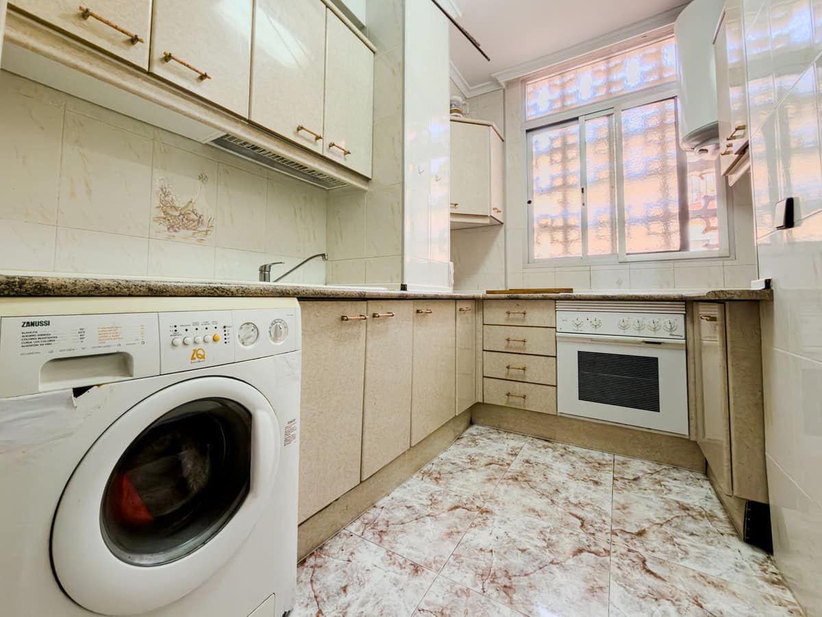 Drie-slaapkamer appartement in Fuengirola in Fuengirola - foto 3