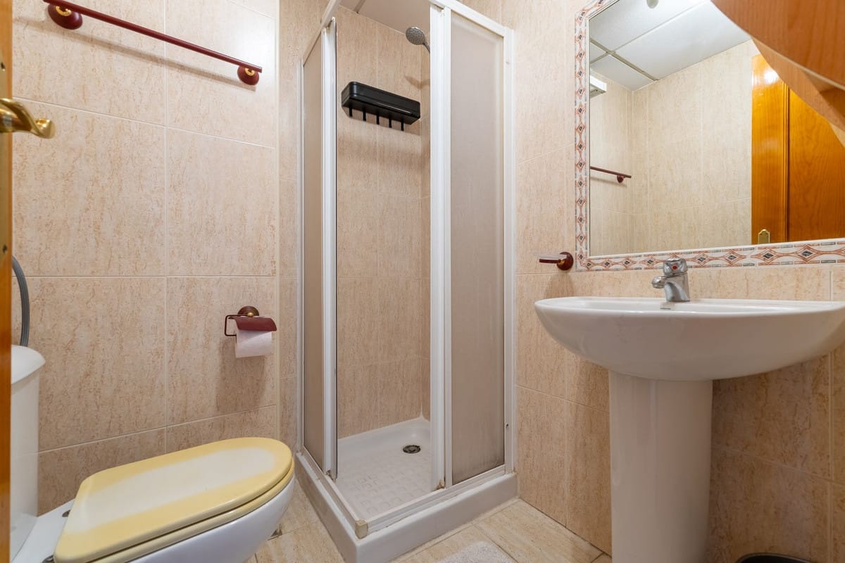 2 bedroom Apartment in Fuengirola in Fuengirola - foto 18