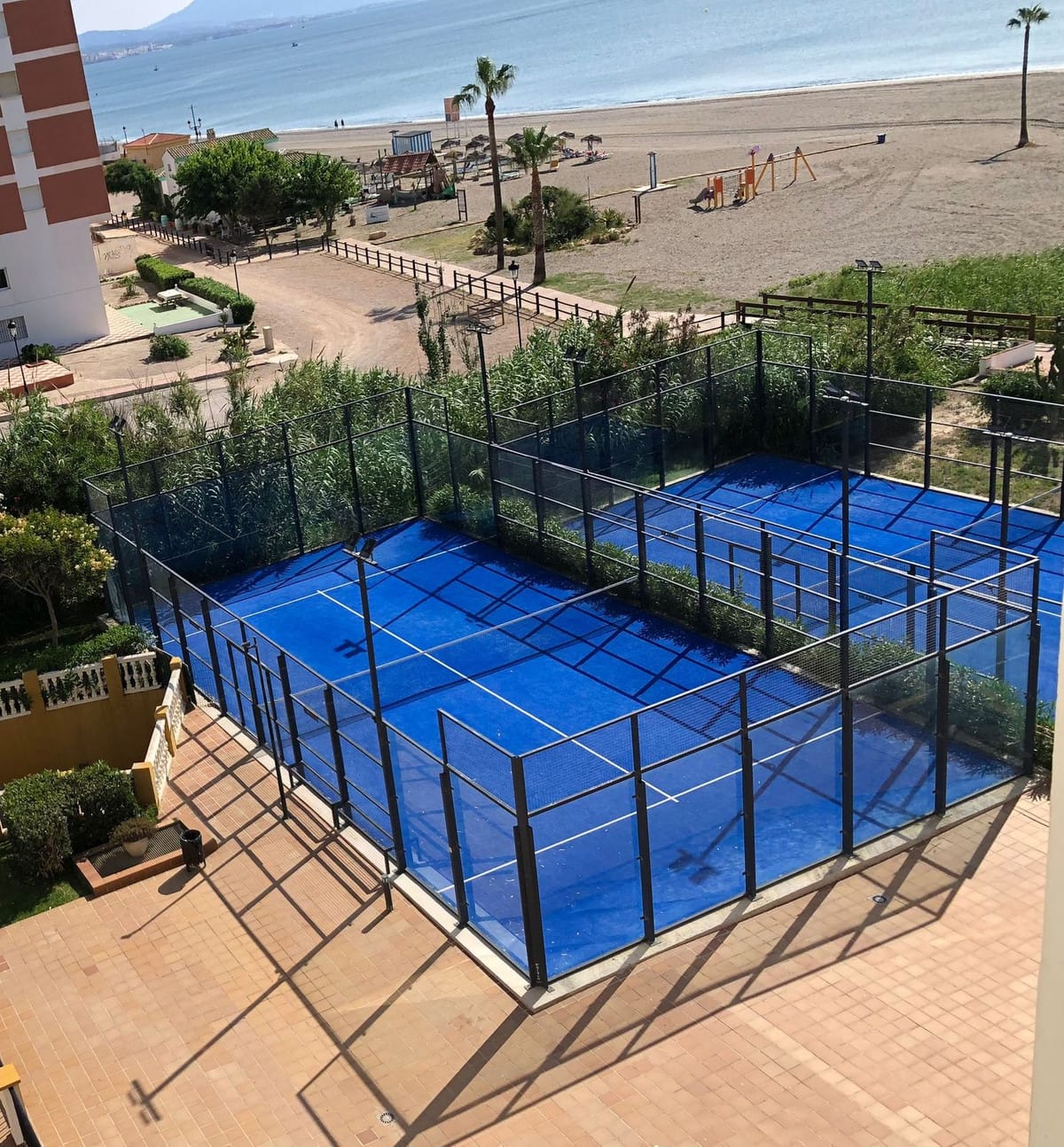 3-slaapkamer appartement aan de eerste lijn strand in La Duquesa in La Duquesa - foto 19