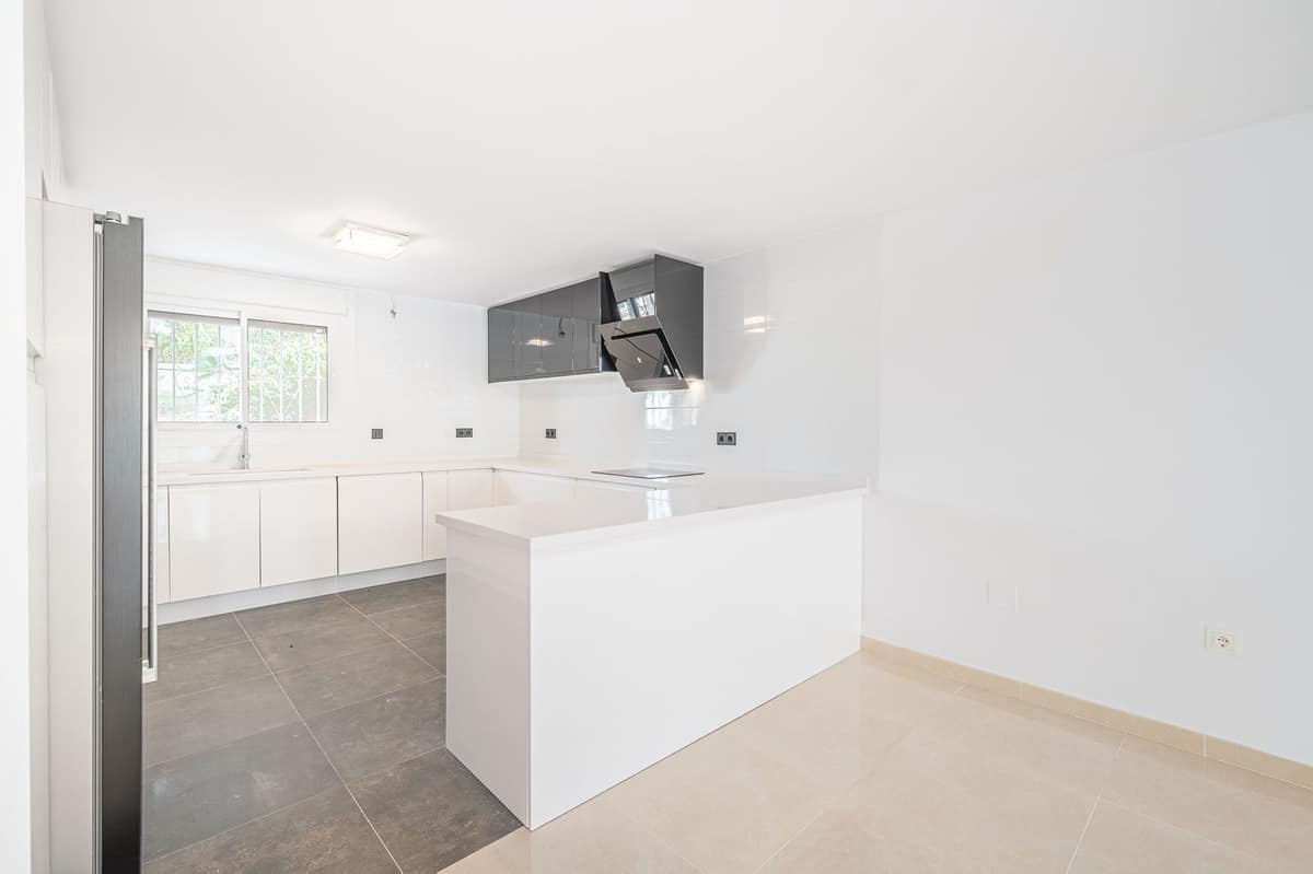 3-slaapkamer stadswoning in Marbella – Recent gerenoveerde townhouse in Atalaya Rio Verde in Marbella - foto 8