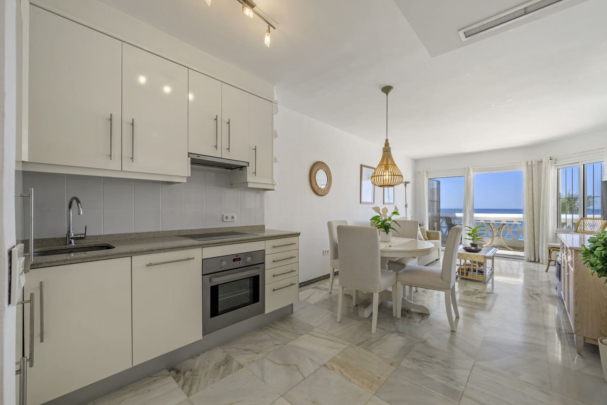 Penthouse met 2 slaapkamers in Calahonda aan het strand in Calahonda - foto 4