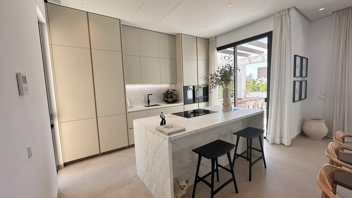 5-slaapkamer villa in Marbella aan de prestigieuze Gouden Mijl in Marbella - foto 2