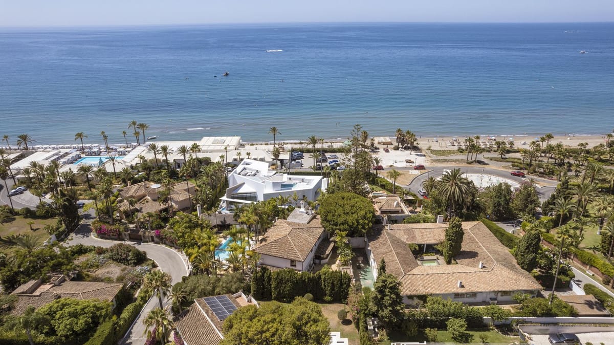 Luxe villa met 5 slaapkamers in Los Monteros Playa in Los Monteros - foto 15