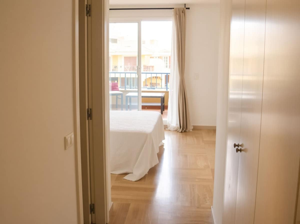2 slaapkamers appartement in Sotogrande Marina met uitzicht op jachthaven en polovelden – Mogelijkheid tot ligplaats in Sotogrande Marina - foto 17
