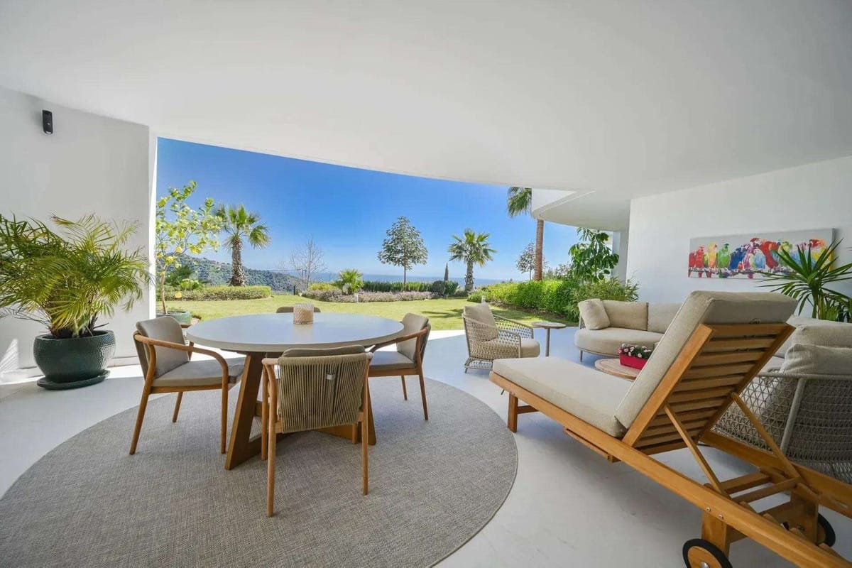 Drie-slaapkamerappartement te koop in Marbella in Marbella - foto 2