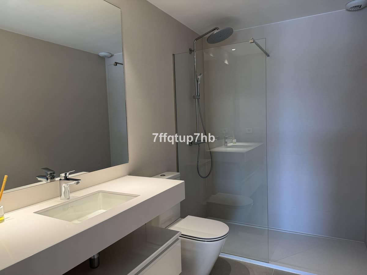 Appartement met twee slaapkamers in Estepona met 34 m² terras en zeezicht in Estepona - foto 14