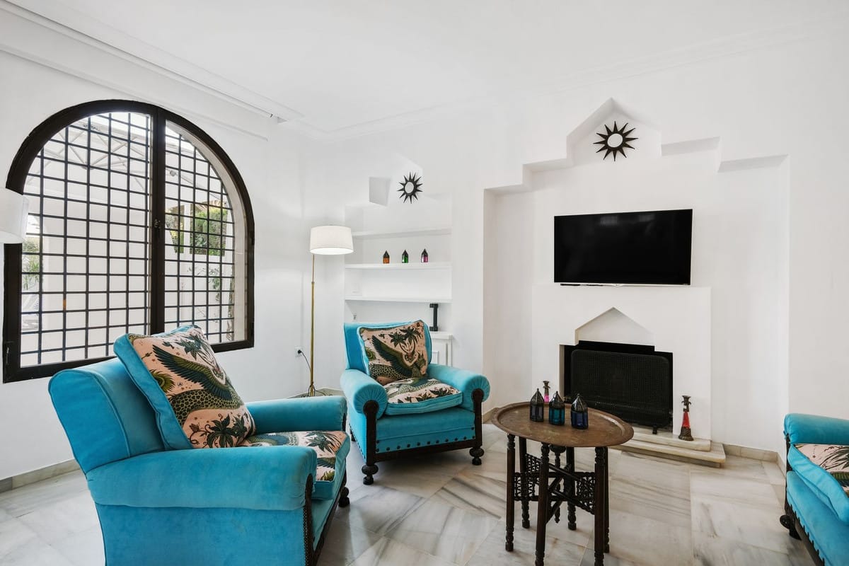 Exclusieve Arabisch-Mediterraanse villa nabij het strand in Cabopino, Marbella in Marbella - foto 13