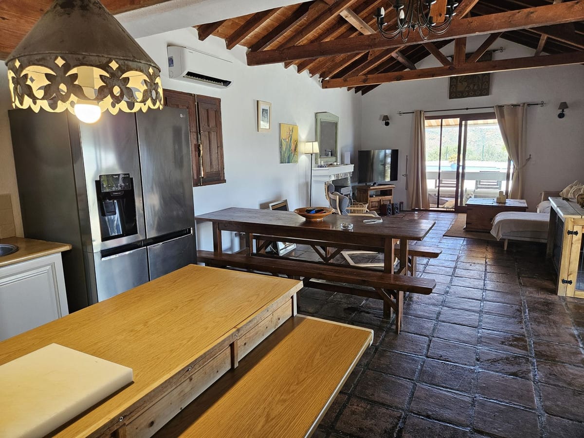 3-slaapkamer villa nabij Monda in Monda - foto 5