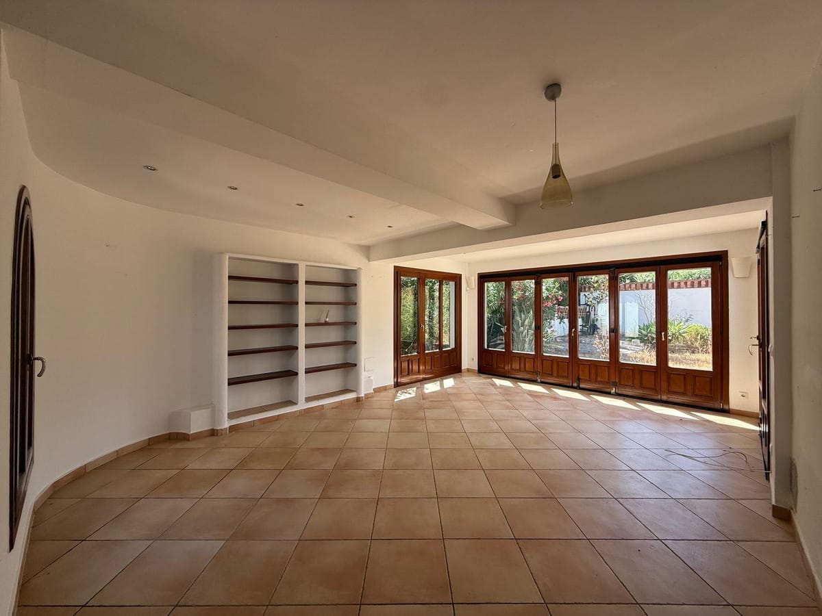 2 bedroom House in Marbesa in Marbesa - foto 4