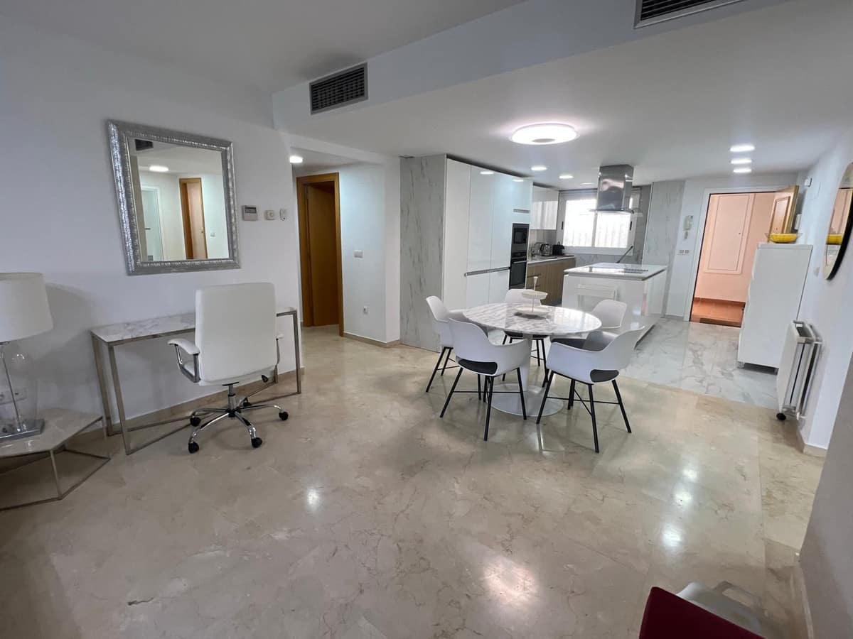 Drie-slaapkamer appartement in San Pedro de Alcántara in San Pedro de Alcántara - foto 4
