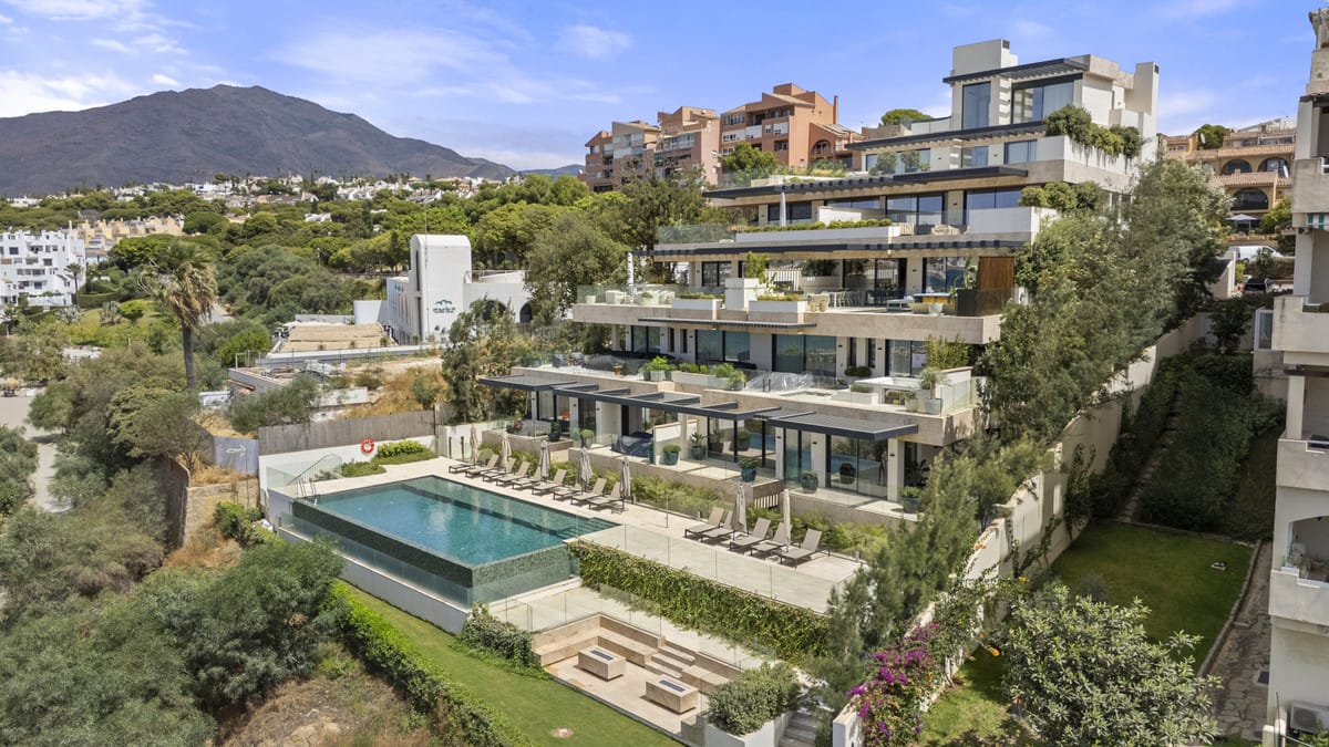 2 bedroom Apartment in Estepona in Estepona - foto 6