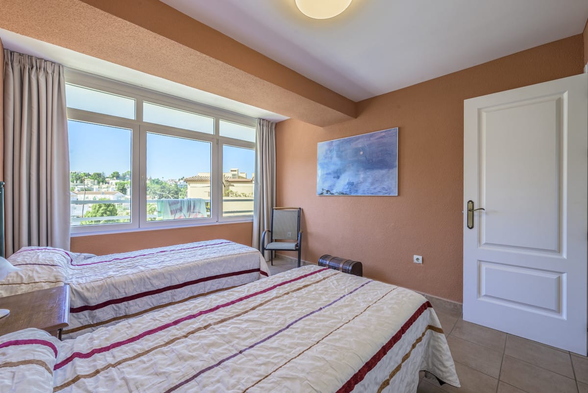 1 slaapkamer appartement in La Carihuela met zeezicht en terras in La Carihuela - foto 5