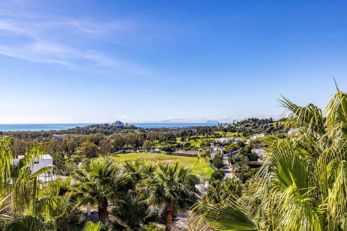 Instapklare duplex-penthouse met 3 slaapkamers in Atalaya, Marbella in Atalaya - foto 6