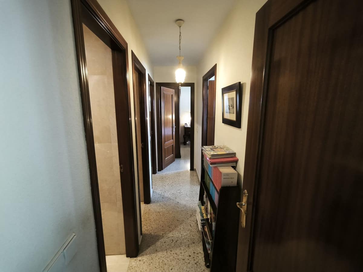 Drie slaapkamers appartement in Fuengirola, centraal gelegen in Fuengirola - foto 9