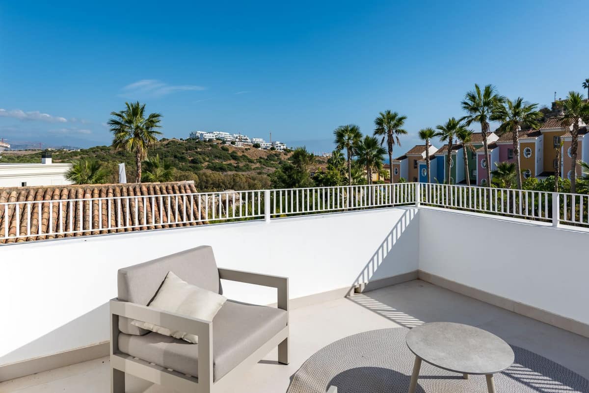 Villa met 4 slaapkamers in Casares Playa in Casares Playa - foto 17