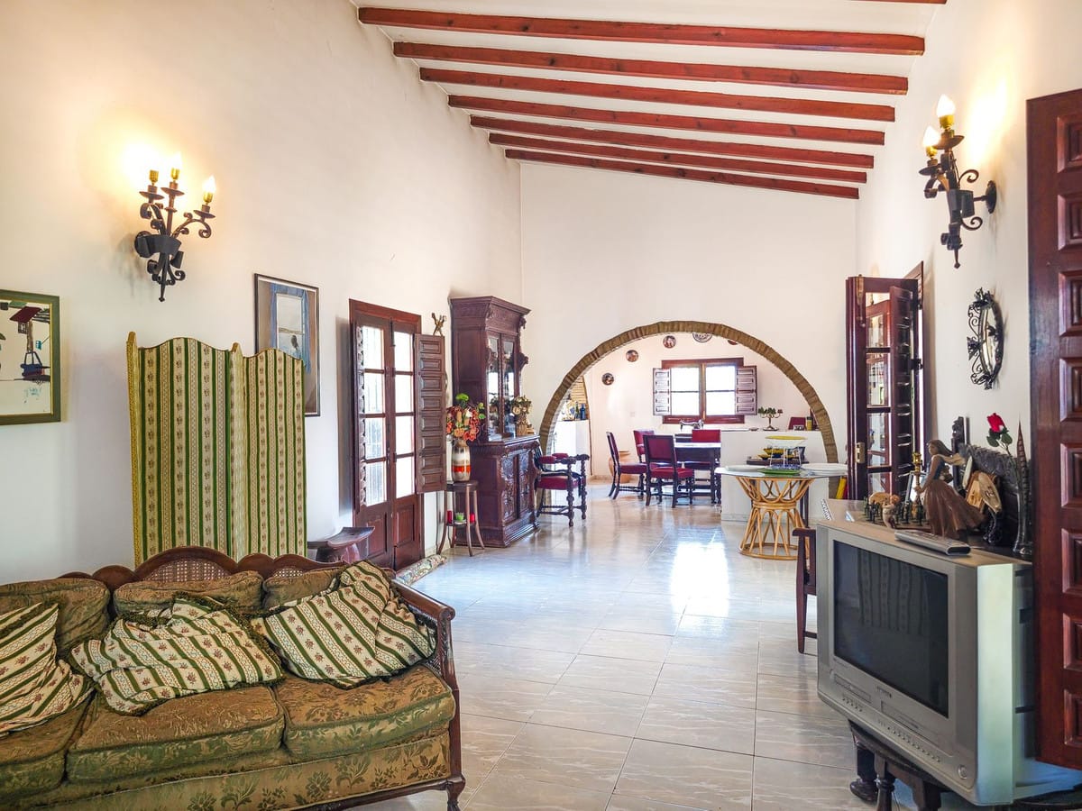 EXCLUSIEF – Renovatieproject met zwembad en spectaculaire 360° berguitzichten in Sedella (Málaga) in Sedella - foto 15