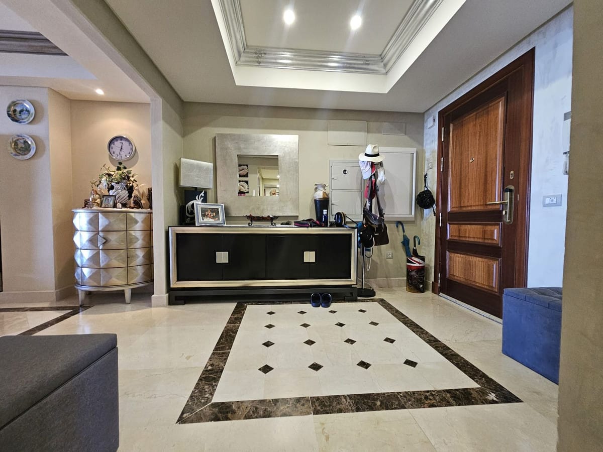 3-slaapkamer appartement aan het strand in Estepona, Costa del Sol in Estepona - foto 7