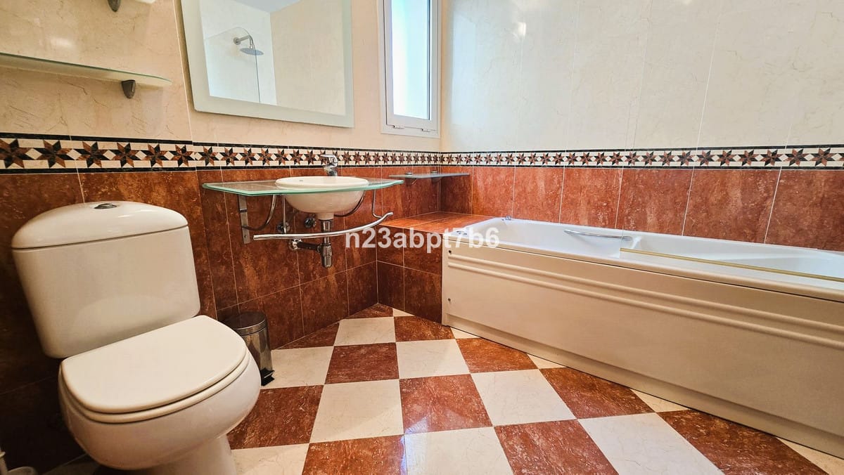 2-slaapkamer appartement met zonsondergang-terras in Aloha, Nueva Andalucía in Nueva Andalucía - foto 6