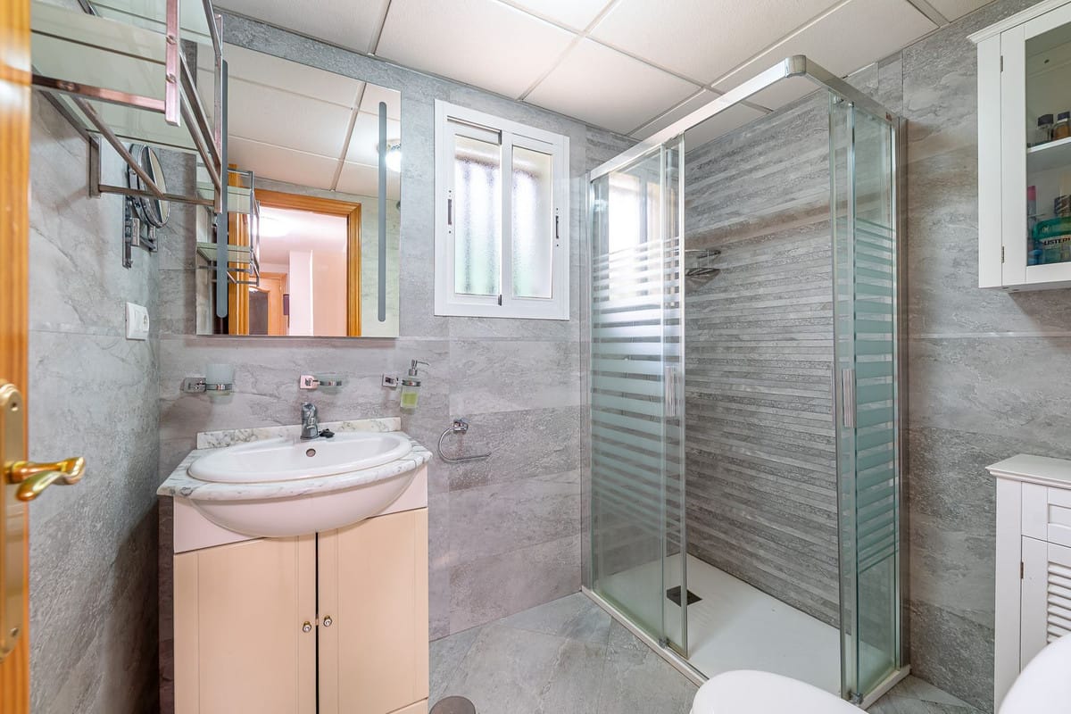 3 bedroom Apartment in Torrequebrada in Torrequebrada - foto 17