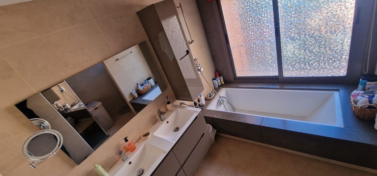 1 bedroom Apartment in New Golden Mile in New Golden Mile - foto 13