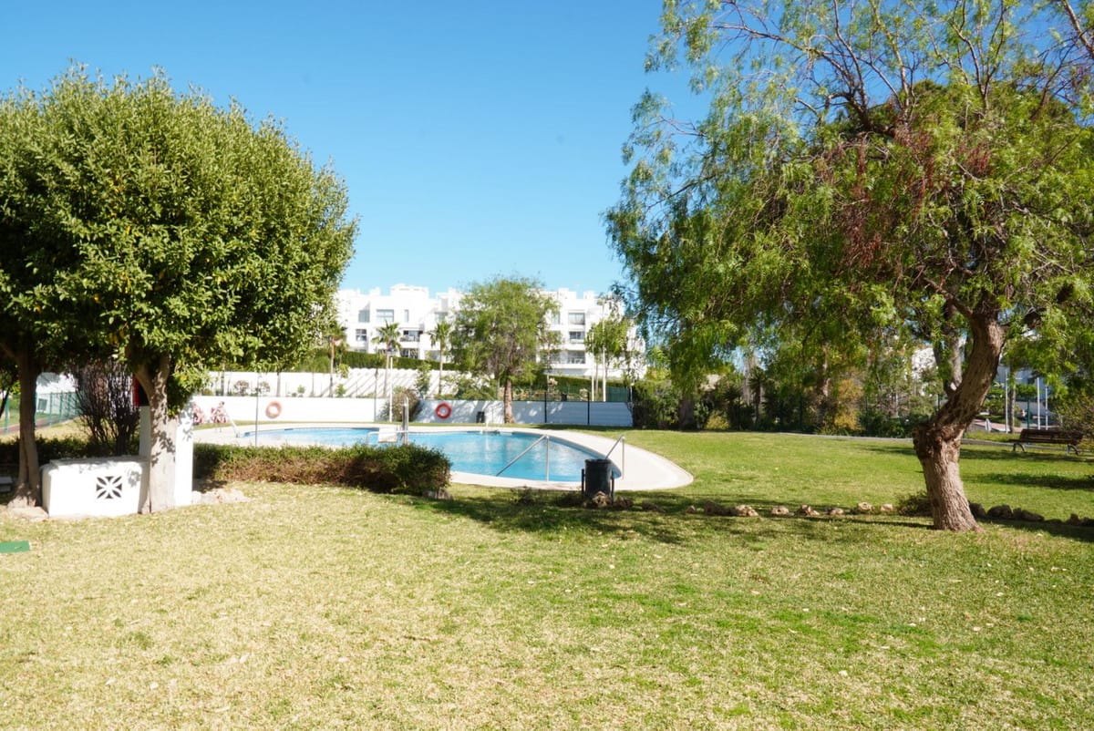 1 bedroom Apartment in Torrequebrada in Torrequebrada - foto 10