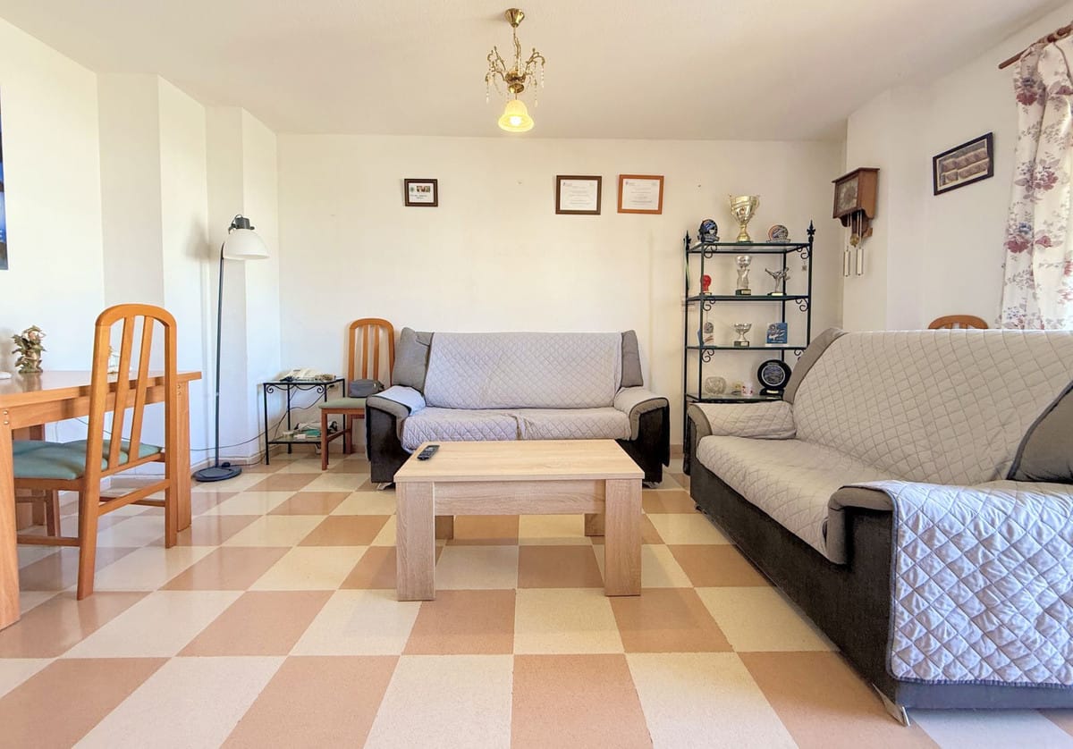 Centraal gelegen 4-slaapkamer appartement in Estepona in Estepona - foto 6