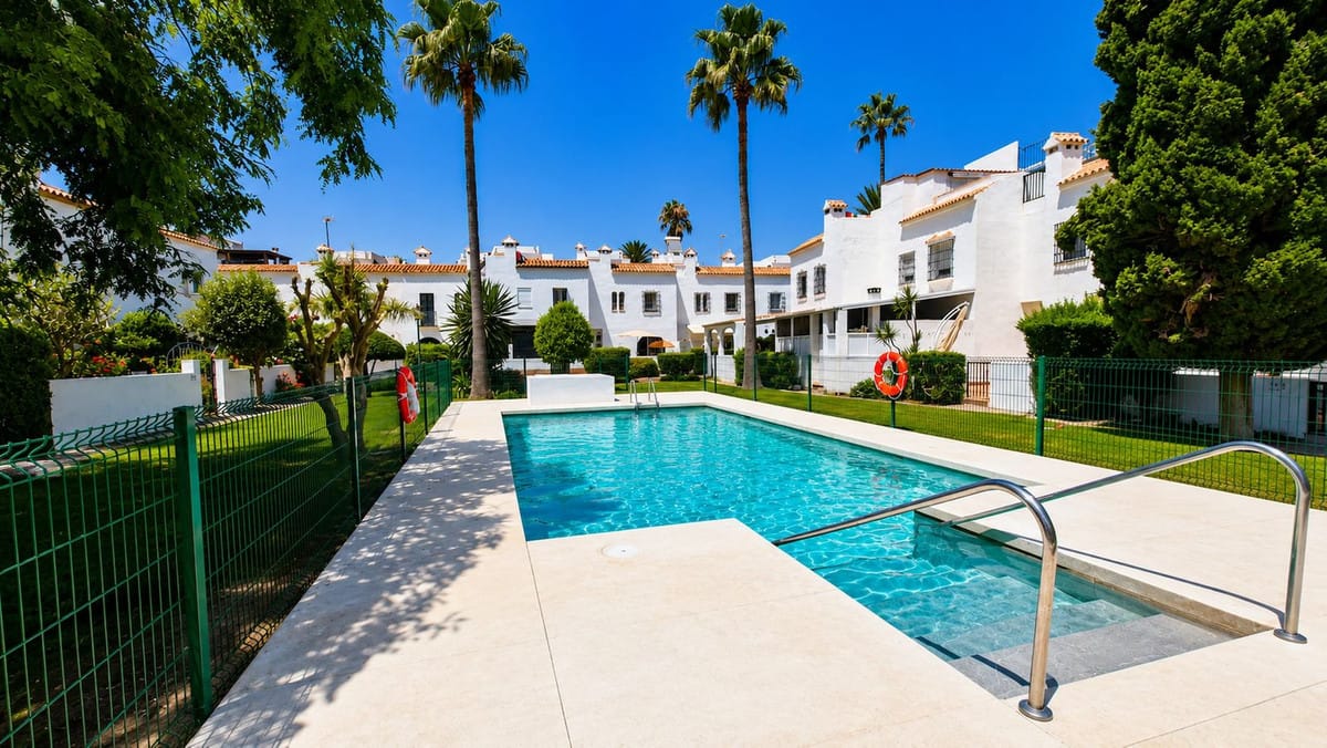 3 bedroom House in Casares Playa in Casares Playa - foto 3