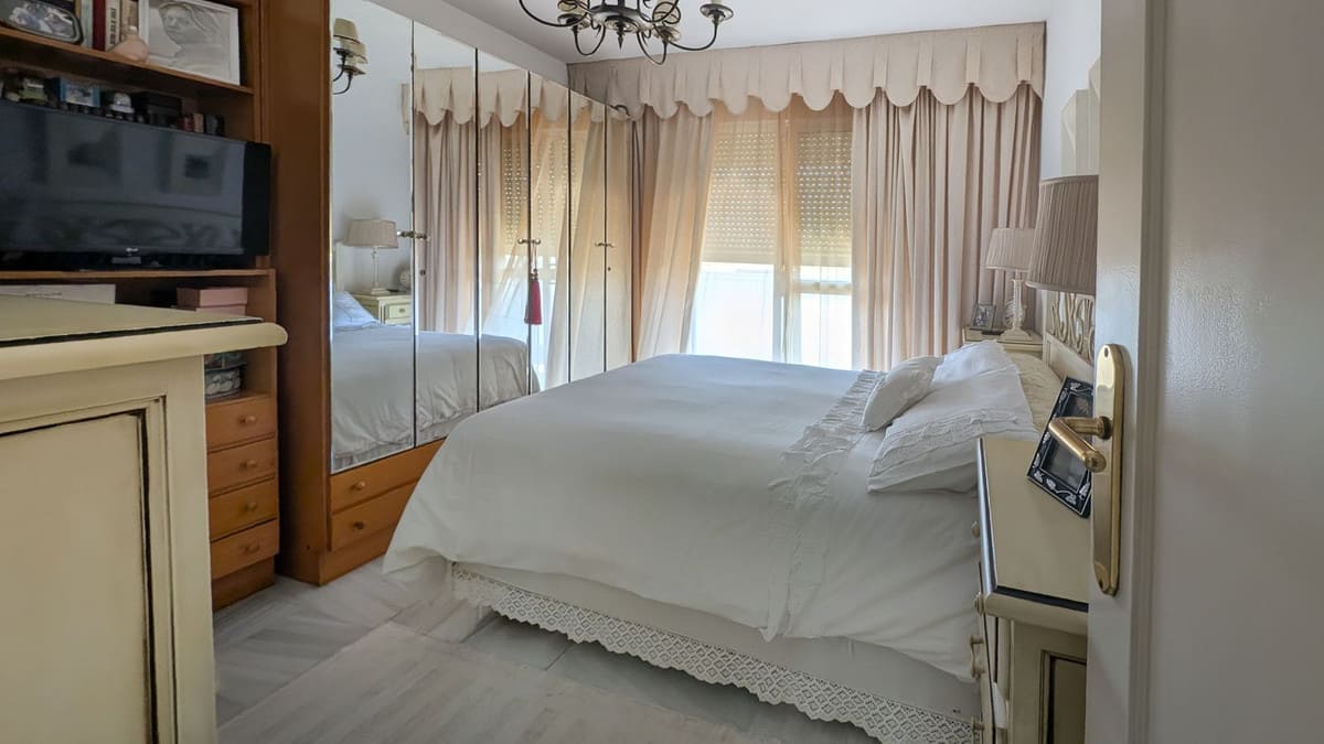 4-slaapkamer appartement in Fuengirola met zwembad en op steenworp afstand van zee in Fuengirola - foto 13