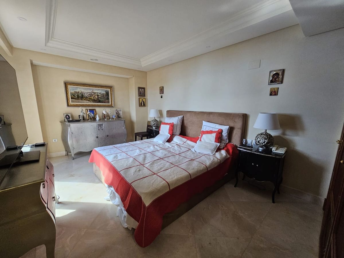 3-slaapkamer appartement aan het strand in Estepona, Costa del Sol in Estepona - foto 8