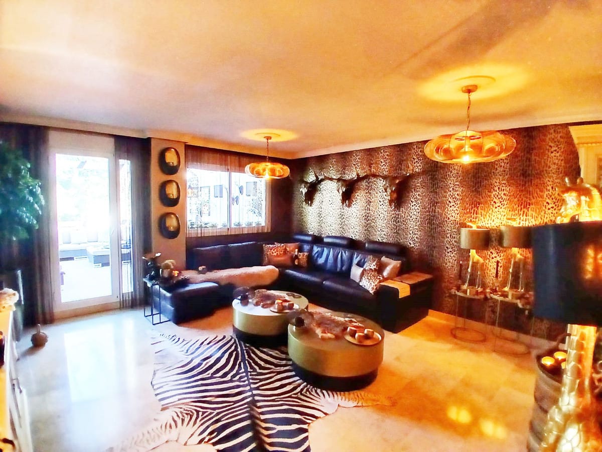 Uitzonderlijk ontworpen 3-slaapkamer duplex-appartement in Benalmádena in Benalmadena - foto 8