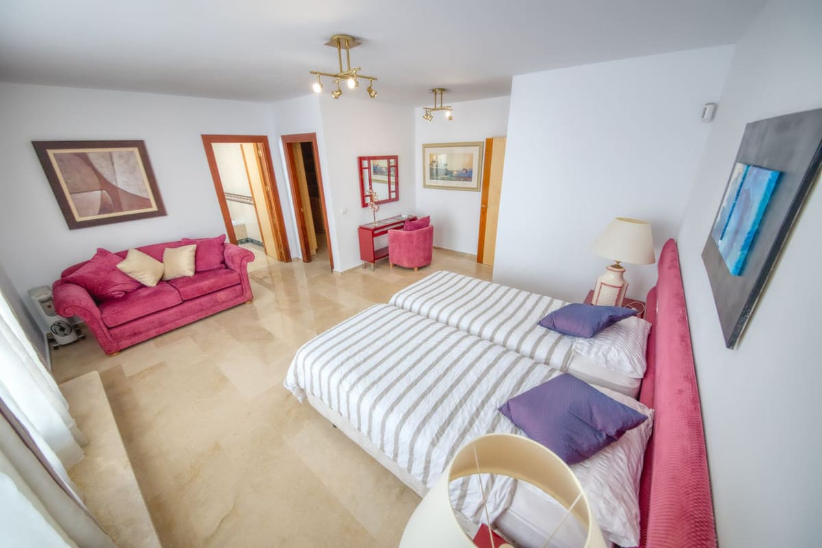 Villa met 4 slaapkamers in Benalmádena in Benalmadena - foto 17