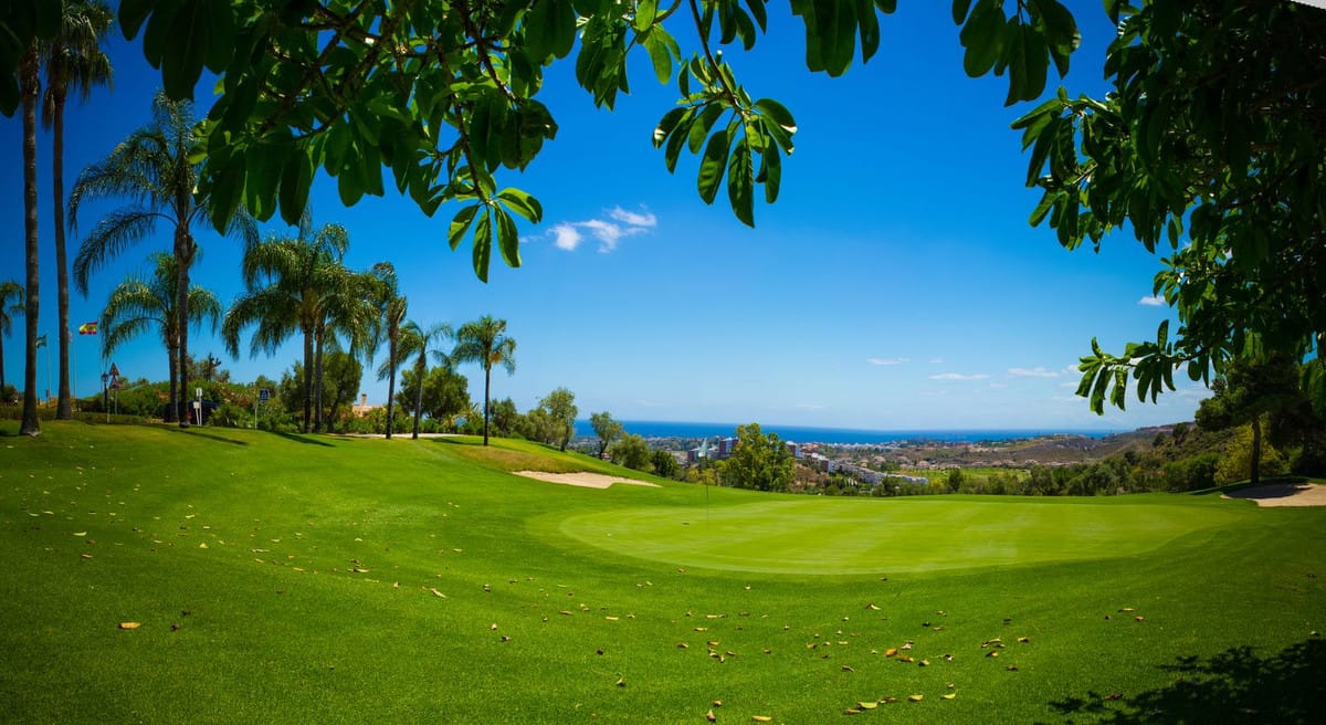 Elegante villa met 5 slaapkamers en zeezicht in Los Arqueros, Benahavís in Los Arqueros - foto 17
