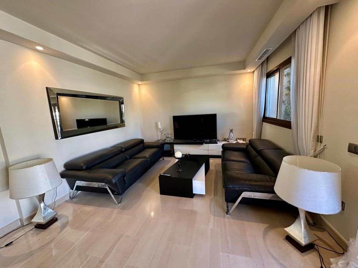 Luxueus duplex-penthouse in Medina de Banús, Nueva Andalucía in Nueva Andalucía - foto 10