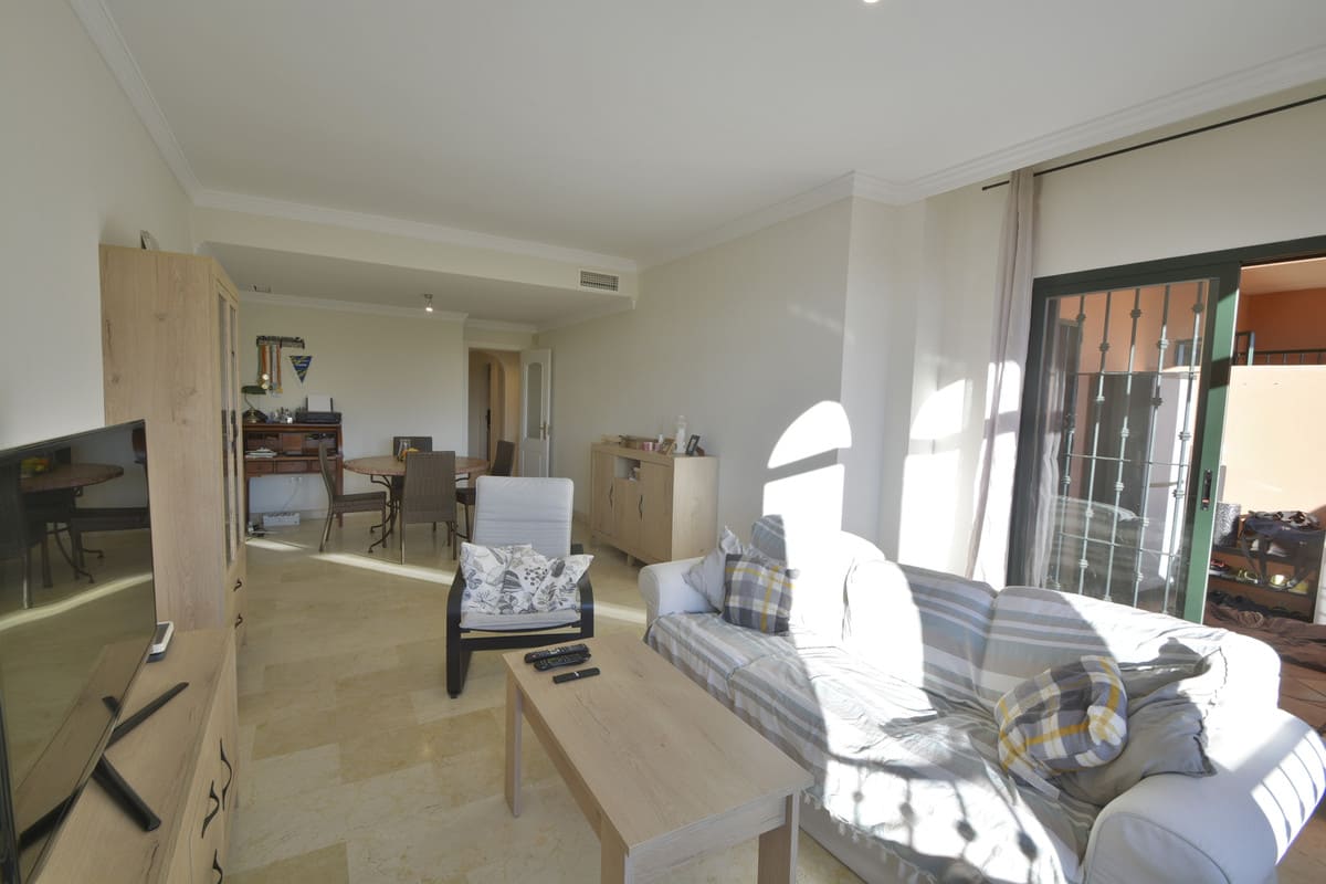 2-slaapkamer appartement aan de golfbaan in Marbella in Marbella - foto 2