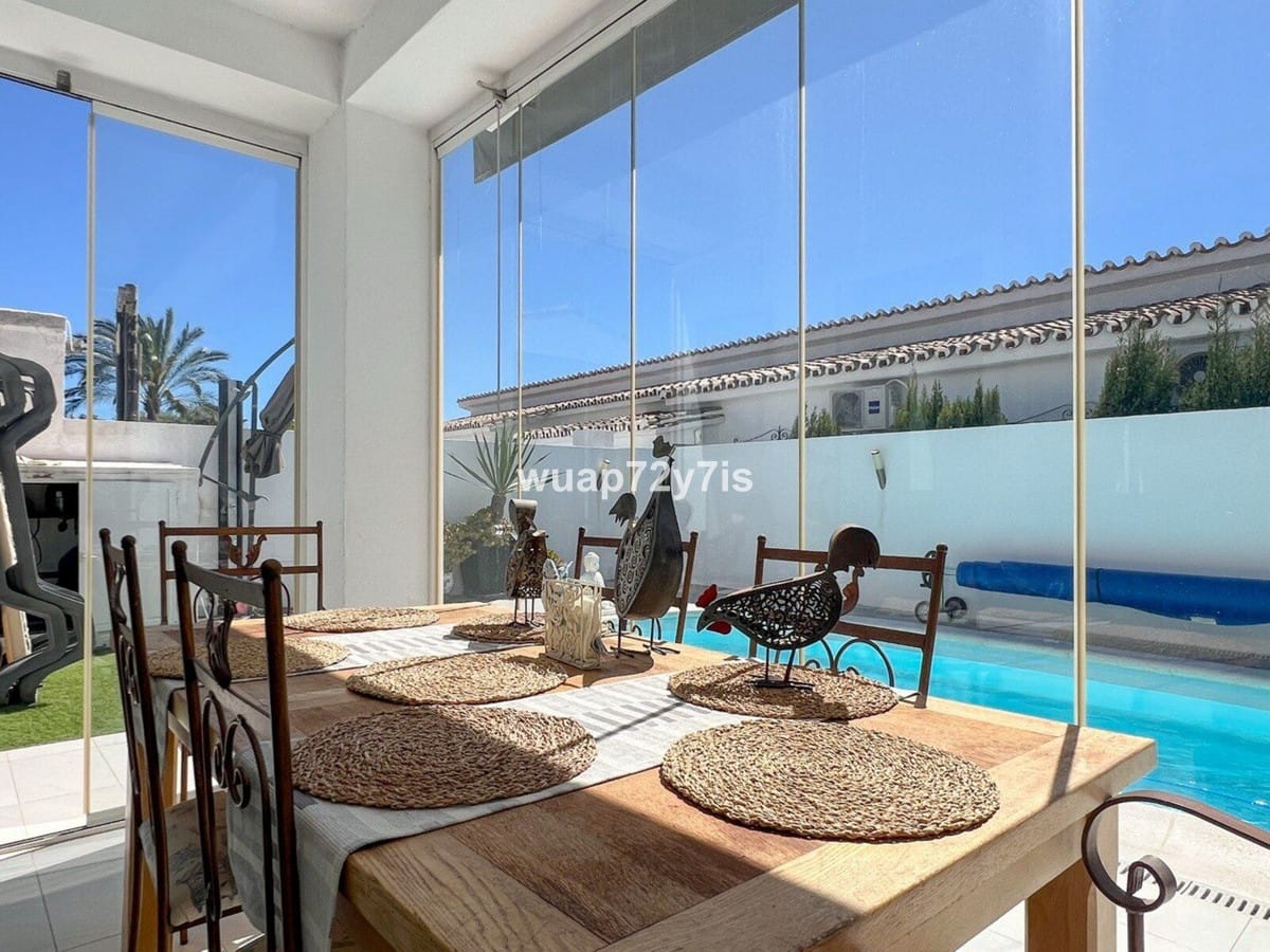 3-slaapkamer villa met zeezicht in Costalita, Estepona in Costalita - foto 19