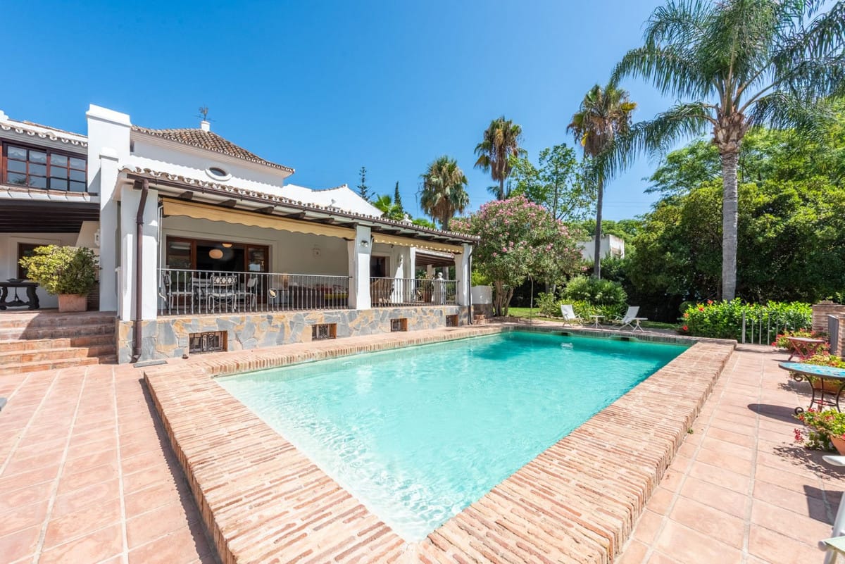 Villa met 4 slaapkamers in El Paraiso, Málaga in El Paraiso - foto 4