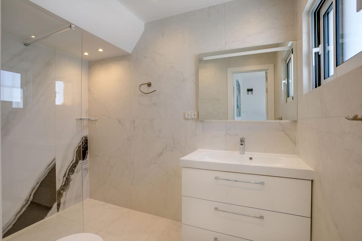 3-slaapkamer villa aan het strand in Estepona in Estepona - foto 17