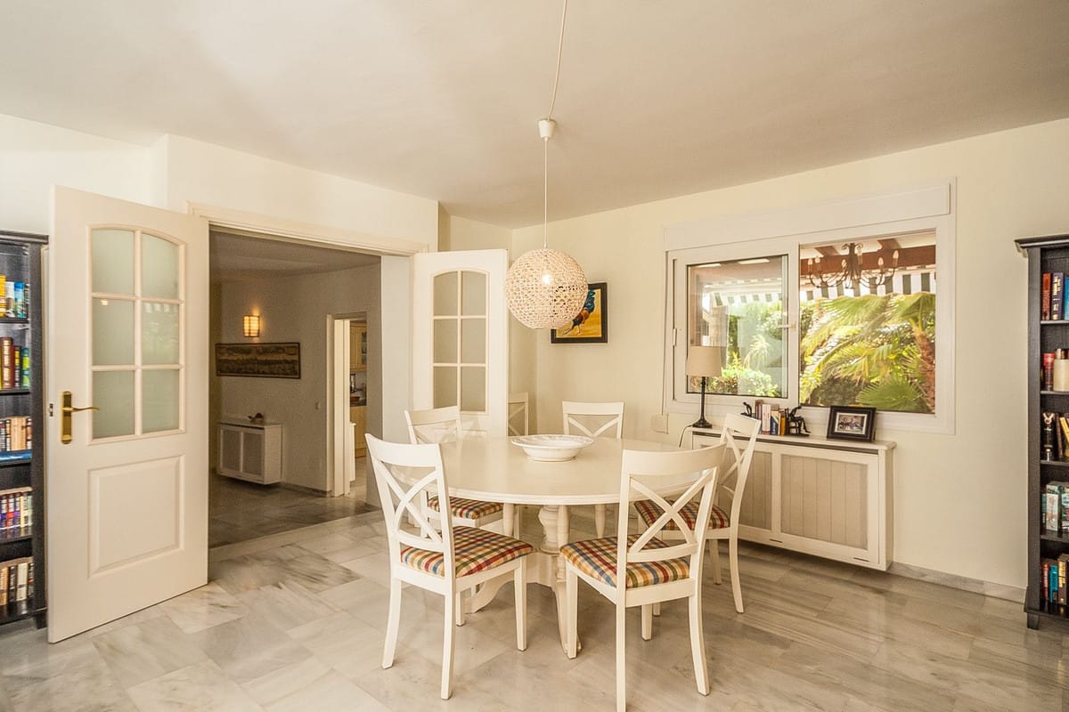 4-slaapkamer villa in Marbesa, Marbella in Marbesa - foto 12