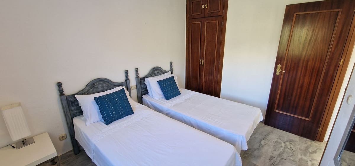 3-slaapkamerwoning aan de frontline golf in La Duquesa in La Duquesa - foto 13