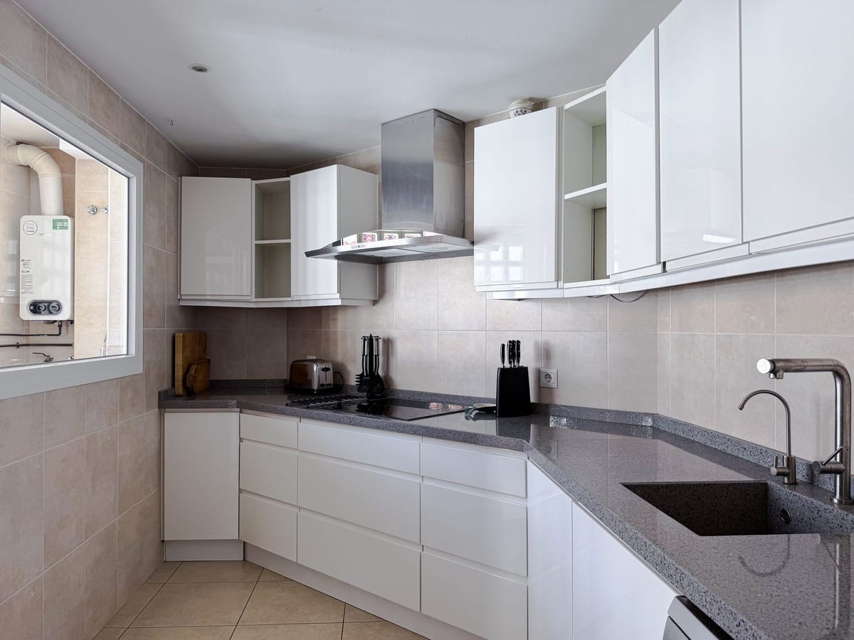 Drie-slaapkamerpenthouse in La Campana, Nueva Andalucía in La Campana - foto 6